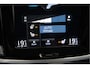 Volvo V60 2.0 B3 R-Design | Panoramadak | Harman Kardon | Keyless | Memory Stoel | Elektrische Stoelen | Stuurverwarming | Stoelverwarming | Camera | Adaptive Cruise Control | Leer | LED | DAB | Parkeensensoren | Appl