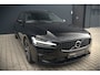 Volvo V60 2.0 B3 R-Design | Panoramadak | Harman Kardon | Keyless | Memory Stoel | Elektrische Stoelen | Stuurverwarming | Stoelverwarming | Camera | Adaptive Cruise Control | Leer | LED | DAB | Parkeensensoren | Appl