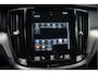 Volvo V60 2.0 B3 R-Design | Panoramadak | Harman Kardon | Keyless | Memory Stoel | Elektrische Stoelen | Stuurverwarming | Stoelverwarming | Camera | Adaptive Cruise Control | Leer | LED | DAB | Parkeensensoren | Appl