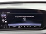 Audi A6 Avant e-tron S edition 83 kWh 286 PK l Park assist plus l Luchtvering l Adaptieve rij-assistent plus l Optiekpakket Zwart l 360 camera l Tech Pro pakket l Sportstoel leder zwart l Privacy glas l Elektr. verstelbaar stuurwiel l 21 inch lichtmetalen velgen |