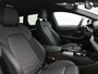 Audi A6 Avant e-tron S edition 83 kWh 286 PK l Park assist plus l Luchtvering l Adaptieve rij-assistent plus l Optiekpakket Zwart l 360 camera l Tech Pro pakket l Sportstoel leder zwart l Privacy glas l Elektr. verstelbaar stuurwiel l 21 inch lichtmetalen velgen |