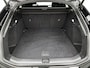 Audi A6 Avant e-tron S edition 83 kWh 286 PK l Park assist plus l Luchtvering l Adaptieve rij-assistent plus l Optiekpakket Zwart l 360 camera l Tech Pro pakket l Sportstoel leder zwart l Privacy glas l Elektr. verstelbaar stuurwiel l 21 inch lichtmetalen velgen |