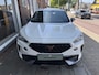 CUPRA Formentor 1.4 e-Hybrid VZ Performance | 245 pk / 180Kw gecombineerd | verwarmde stoelen + stuurwiel | half leder bekleding | Apple Carplay/Android Auto |
