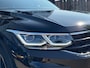 Volkswagen Tiguan 1.5 TSI Life Business / Pano / IQ Light / Trekhaak