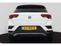 Volkswagen T-Roc 1.0 TSI Sport (PARKEERSENSOREN, NAVIGATIE, ACHTERUITRIJCAMERA, DIGITAAL DASHBOARD, CRUISE CONTROL, NL-AUTO)