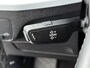 Audi Q2 35 TFSI S Edition l Cruise Control l MMI navigatie l Autom. airconditioning 2 zones l LED-koplampen l S line exterieurpakket l DAB+ l Apple Carplay / Android Auto l Privacy glas l Trekhaak l Stoelverwarming voorin l Dimbare binnenspiegel l Parkeerhulp achter l Audi soundsystem l