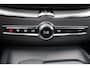 Volvo XC60 T6 Recharge AWD Plus Dark - Panorama/schuifdak - IntelliSafe Assist & Surround - 360º Camera - Verwarmde voorstoelen, stuur & achterbank - Parkeersensoren voor & achter - Elektr. bedienb. voorstoelen met geheugen - Draadloze tel. lader - Elektr. inklapbare trekhaak - 19' LMV