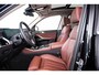 BMW X5 xDrive50e Trekhaak - Panoramadak - Parking/Driving Assistant - Active Protection - Soft Close - Ambiance verlichting - Comfort Access - Getinte/Geluiddempende Ruiten - Warmte Comfort Pack - Comfortstoelen -