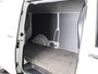 Volkswagen Transporter 2.0 TDI L2H1 28 150 pk | Airo | Trekhaak | Parkeersensoren | Elektr. spiegels (inklapbaar) |