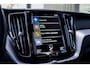 Volvo XC60 2.0 T5 AWD 3xR-Design PANO/LUCHTVERING/TREKHAAK/ACC/FOUR-C/21"/BLIS/INTELLISAFE 360/CAMERA/XENIUM PAKKET/VOLVO ONDERH