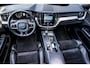 Volvo XC60 2.0 T5 AWD 3xR-Design PANO/LUCHTVERING/TREKHAAK/ACC/FOUR-C/21"/BLIS/INTELLISAFE 360/CAMERA/XENIUM PAKKET/VOLVO ONDERH