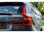 Volvo XC60 2.0 T5 AWD 3xR-Design PANO/LUCHTVERING/TREKHAAK/ACC/FOUR-C/21"/BLIS/INTELLISAFE 360/CAMERA/XENIUM PAKKET/VOLVO ONDERH