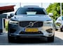 Volvo XC60 2.0 T5 AWD 3xR-Design PANO/LUCHTVERING/TREKHAAK/ACC/FOUR-C/21"/BLIS/INTELLISAFE 360/CAMERA/XENIUM PAKKET/VOLVO ONDERH