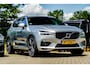 Volvo XC60 2.0 T5 AWD 3xR-Design PANO/LUCHTVERING/TREKHAAK/ACC/FOUR-C/21"/BLIS/INTELLISAFE 360/CAMERA/XENIUM PAKKET/VOLVO ONDERH