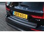 Volvo V60 2.0 T6 Plug-in hybrid AWD Essential Edition | Adaptive Cruise Control met Pilot Assist| Dodehoekdetectie| Stoelverwarming voor + achter| Stuurwielverwarming| Extra getint glas achter| RVS-geborstelde bumperbescherming|