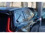 Volvo V60 2.0 T6 Plug-in hybrid AWD Essential Edition | Adaptive Cruise Control met Pilot Assist| Dodehoekdetectie| Stoelverwarming voor + achter| Stuurwielverwarming| Extra getint glas achter| RVS-geborstelde bumperbescherming|