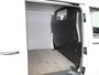 Volkswagen Transporter 2.0 TDI L2H1 28 150 pk | Airco | Trekhaak | Parkeersensoren | Elektr. spiegels (inklapbaar) |