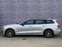 Volvo V60 2.0 T6 Plug-in hybrid AWD Plus Dark | Trekhaak | Harman/Kardon | Sport stoelen | Zwarte hemel | Long Range | Camera |