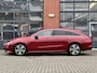 Mercedes-Benz CLA 180 Shooting Brake Luxury Line | Trekhaak | Sfeerverlichting | Apple Carplay | Stoelverwarming