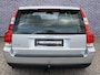 Volvo V70 2.4 Momentum | LPG-G3 | Young timer| Stoelverwarming | Trekhaak | Spoiler | Bluetooth | Nederlandse auto |