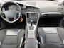 Volvo V70 2.4 Momentum | LPG-G3 | Young timer| Stoelverwarming | Trekhaak | Spoiler | Bluetooth | Nederlandse auto |