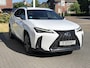 Lexus UX 250h F Sport Line | Facelift, Head up display, Blind Spot, 18 inch, Parkeersensoren, Stoel + Stuurverwarming, Groot scherm
