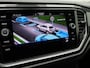 Volkswagen T-Roc 1.5 TSI Sport Business R | R-Line In & Exterieur | 150 PK | Automaat | Digital Cockpit PRO | Stoelverwarming | Trekhaak Afneembaar | Navigatie |