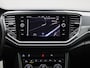 Volkswagen T-Roc 1.5 TSI Sport Business R | R-Line In & Exterieur | 150 PK | Automaat | Digital Cockpit PRO | Stoelverwarming | Trekhaak Afneembaar | Navigatie |