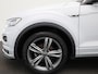 Volkswagen T-Roc 1.5 TSI Sport Business R | R-Line In & Exterieur | 150 PK | Automaat | Digital Cockpit PRO | Stoelverwarming | Trekhaak Afneembaar | Navigatie |
