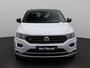 Volkswagen T-Roc 1.5 TSI Sport Business R | R-Line In & Exterieur | 150 PK | Automaat | Digital Cockpit PRO | Stoelverwarming | Trekhaak Afneembaar | Navigatie |