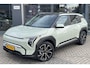 Kia EV3 Plus Advanced 81.4 kWh | Schuif/Kantel dak | Stoel + stuur verwarming | Elektrische achterklep |