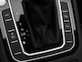 Volkswagen Passat Variant 1.4 TSI PHEV GTE Business 218PK DSG Matrix LED Side Assist, Keyless, Elektr. Achterklep, Panoramadak, Stoel-Stuurverwarming, Trekhaak, 18" LM Velgen