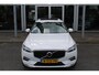 Volvo XC60 T8 Automaat Twin Engine AWD Inscription | Head-Up | Pano-dak | Trekhaak | Verw. stoel & stuurwiel | 21" LMV