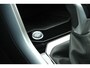 Volkswagen T-Roc 1.5 TSI 150pk DSG Life Edition Trekhaak Keyless Camera Stoelverwarming Navigatie