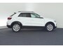Volkswagen T-Roc 1.5 TSI 150pk DSG Life Edition Trekhaak Keyless Camera Stoelverwarming Navigatie