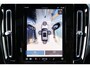 Volvo EX40 Plus Black Edition 70 kWh - IntelliSafe Assist & Surround - 360º Camera - Harman/Kardon audio - Verwarmde voorstoelen & stuur - Parkeersensoren voor & achter - Draadloze tel. lader - Warmtepomp - Extra getint glas - 20' LMV