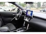 Toyota Corolla Cross 2.0 HYBRID 200 STYLE NIEUW&DIRECT LEVERBAAR! STOELVERW. EL-ACHTERKLEP NAVI PARK-SENSOREN BLISS LED 18"LMV PRIVACY-GLASS NL-AUTO