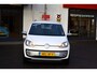 Volkswagen Up! 1.0 cross up! Automaat, Navi, Airco, 5 Drs, 38.000 km Nieuwstaat ! .