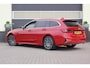 BMW 3-Serie Touring 330e Luxury Line | Dak | LEER | LASER