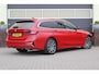 BMW 3-Serie Touring 330e Luxury Line | Dak | LEER | LASER