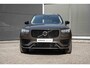Volvo XC90 T8 Recharge AWD Ultimate Dark | Verwarmbare voorstoelen | Verwarmbaar stuurwiel | Verwarmbare achterbank | Premium audio by Harman Kardon | Panoramadak | Luchtvering| Rondomzicht Camera| 20 inch Lichtmetalen velgen |  Semi elektrische trekhaak | Alarmklasse 3