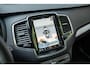 Volvo XC90 T8 Recharge AWD Ultimate Dark | Verwarmbare voorstoelen | Verwarmbaar stuurwiel | Verwarmbare achterbank | Premium audio by Harman Kardon | Panoramadak | Luchtvering| Rondomzicht Camera| 20 inch Lichtmetalen velgen |  Semi elektrische trekhaak | Alarmklasse 3