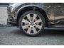 Volvo XC90 T8 Recharge AWD Ultimate Dark | Verwarmbare voorstoelen | Verwarmbaar stuurwiel | Verwarmbare achterbank | Premium audio by Harman Kardon | Panoramadak | Luchtvering| Rondomzicht Camera| 20 inch Lichtmetalen velgen |  Semi elektrische trekhaak | Alarmklasse 3