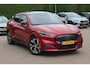 Ford Mustang Mach-E Extended First Edition AWD 98 kWh / SoH 94.1% / Glascoating / Trekhaak / Panoramadak / Camera / Leder / 19'' / B&O / Keyless / DAB / Dodehoek / ACC / Navigatie / Sfeerverlichting / Stoelverwarming