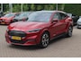 Ford Mustang Mach-E Extended First Edition AWD 98 kWh / SoH 94.1% / Glascoating / Trekhaak / Panoramadak / Camera / Leder / 19'' / B&O / Keyless / DAB / Dodehoek / ACC / Navigatie / Sfeerverlichting / Stoelverwarming