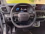 Peugeot e-Expert L2 75 kWh AUTOMAAT | LED koplampen | Climate control | Keyless entry | Dode hoek detectie | Achteruitrijcamera | Parkeersensoren voor en achter | Multimedia | Carplay | NAVI | Digital cockpit | Licht- en regensensor | Mistlampen | Bestuurdersstoel comfort | Bank voorpassagiers | Houten vloer | Doorlaadluik | Laadkabel | N403625