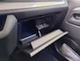 Peugeot e-Expert L2 75 kWh AUTOMAAT | LED koplampen | Climate control | Keyless entry | Dode hoek detectie | Achteruitrijcamera | Parkeersensoren voor en achter | Multimedia | Carplay | NAVI | Digital cockpit | Licht- en regensensor | Mistlampen | Bestuurdersstoel comfort | Bank voorpassagiers | Houten vloer | Doorlaadluik | Laadkabel | N403625