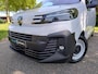 Peugeot e-Expert L2 75 kWh AUTOMAAT | LED koplampen | Climate control | Keyless entry | Dode hoek detectie | Achteruitrijcamera | Parkeersensoren voor en achter | Multimedia | Carplay | NAVI | Digital cockpit | Licht- en regensensor | Mistlampen | Bestuurdersstoel comfort | Bank voorpassagiers | Houten vloer | Doorlaadluik | Laadkabel | N403626
