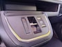 Peugeot e-Expert L2 75 kWh AUTOMAAT | LED koplampen | Climate control | Keyless entry | Dode hoek detectie | Achteruitrijcamera | Parkeersensoren voor en achter | Multimedia | Carplay | NAVI | Digital cockpit | Licht- en regensensor | Mistlampen | Bestuurdersstoel comfort | Bank voorpassagiers | Houten vloer | Doorlaadluik | Laadkabel | N403626