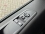 Peugeot e-Expert L2 75 kWh 136pk | LED koplampen | Climate control | Keyless entry | Dode hoek detectie | Achteruitrijcamera | Parkeersensoren voor en achter | Multimedia | Carplay | NAVI | Digital cockpit | Licht- en regensensor | Mistlampen | Bestuurdersstoel comfort | Bank voorpassagiers | Houten vloer | Doorlaadluik | Laadkabel | N403626